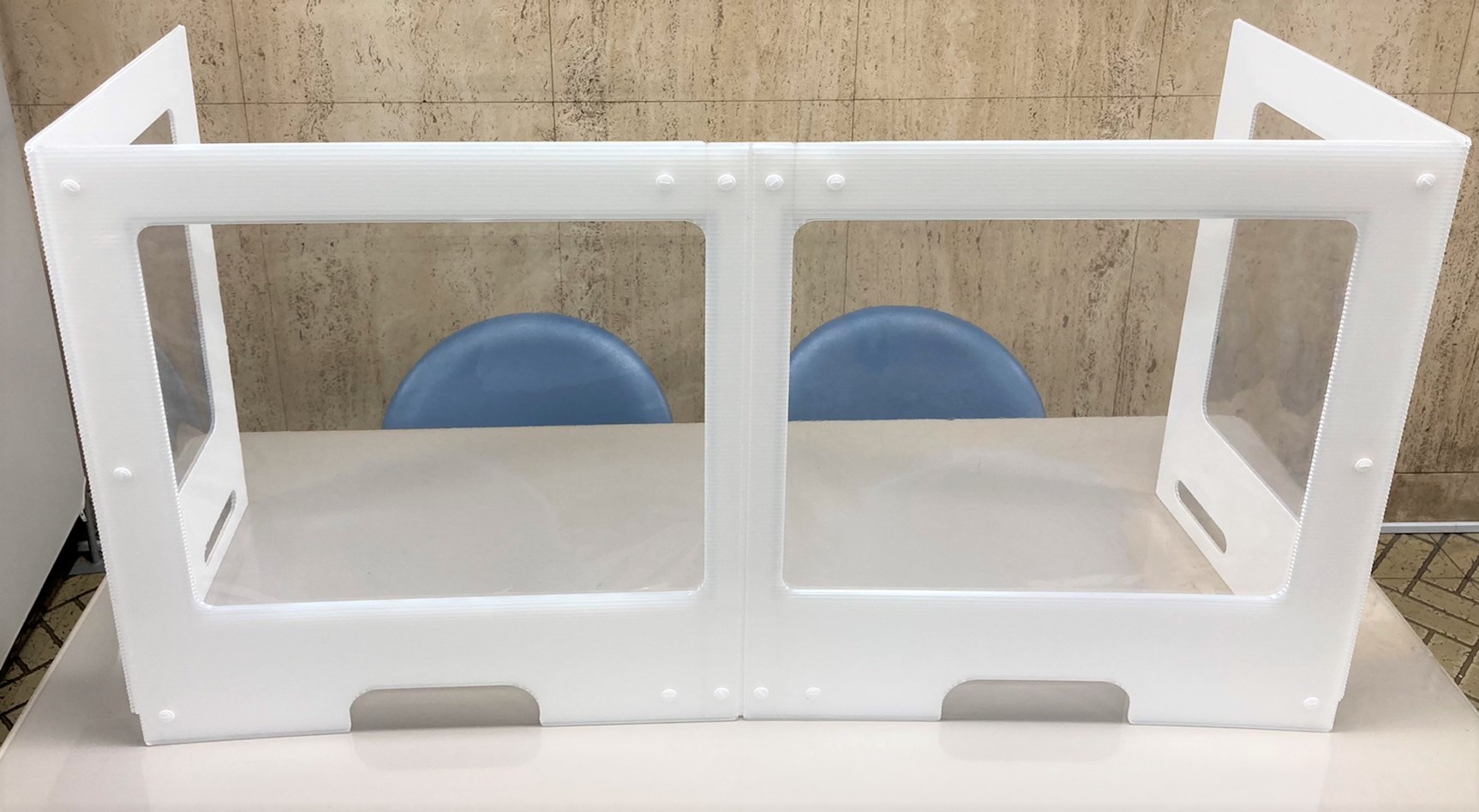 折りたたみ式パーテーション　M?